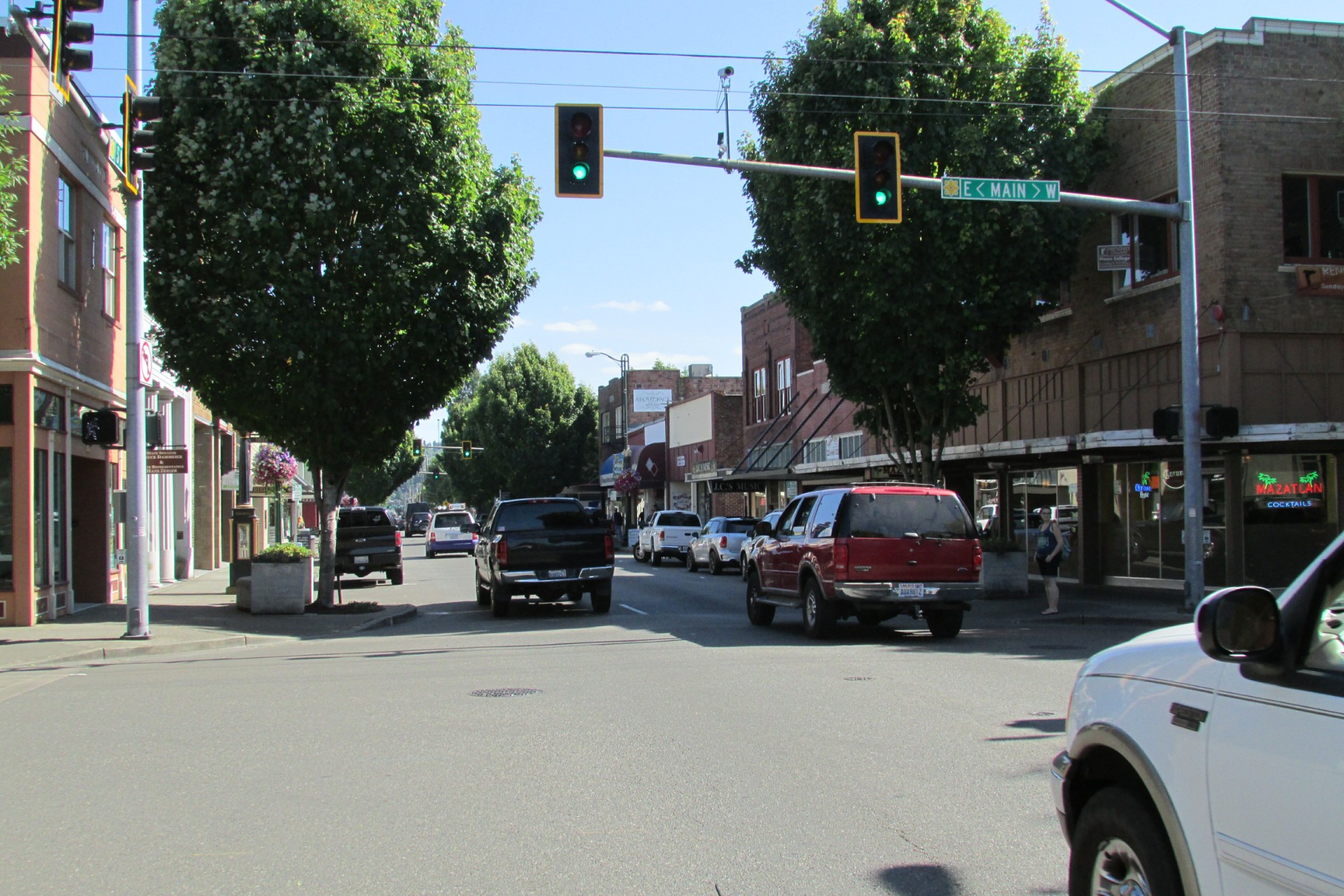Puyallup Car Accidents 1 Meridian 2015 06 469 1